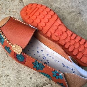 Remote Control Sole Floral Flat Moccasin